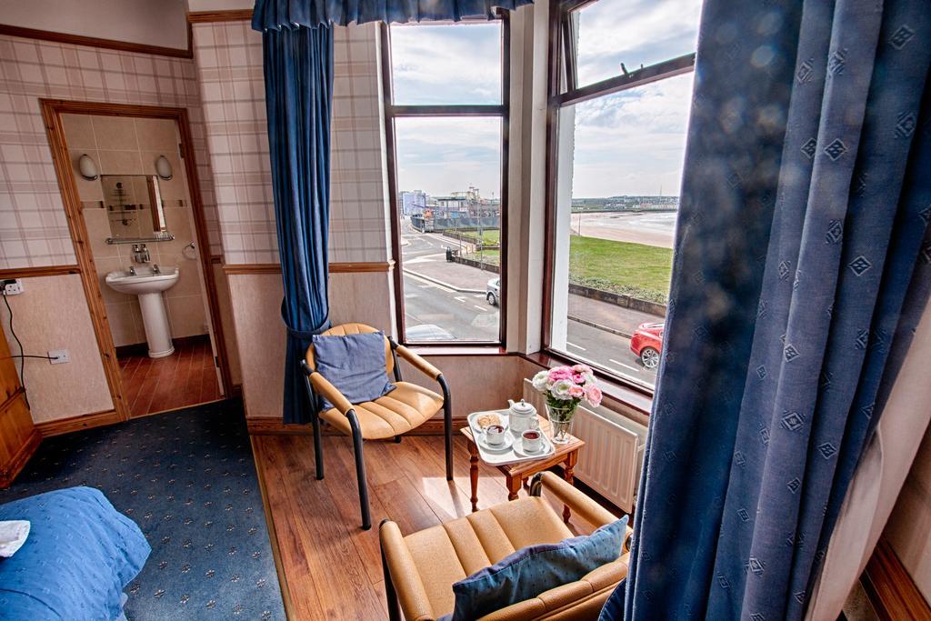 Harbour Heights B&B Portrush Oda fotoğraf